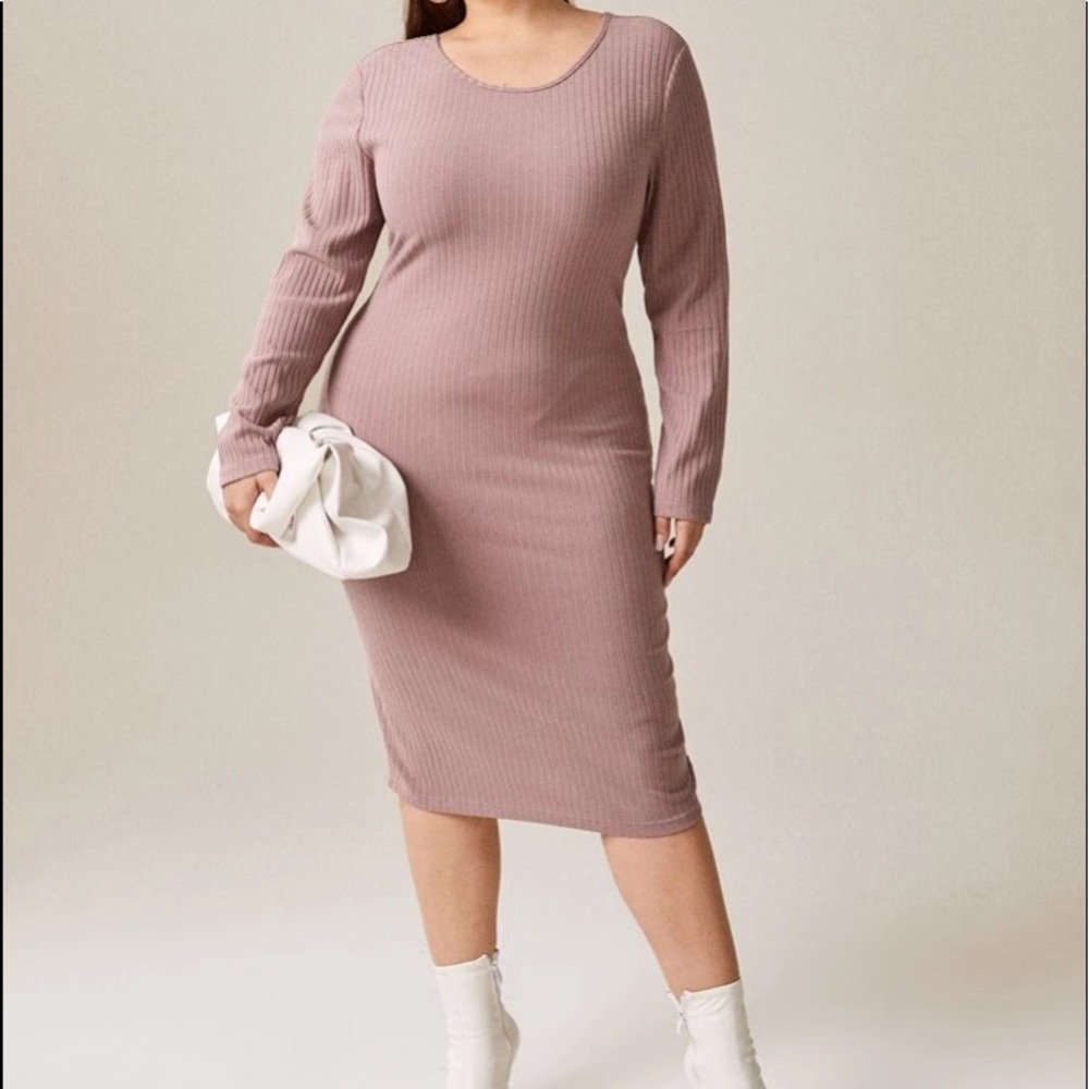 Plus size rib knit u-back fitted dress